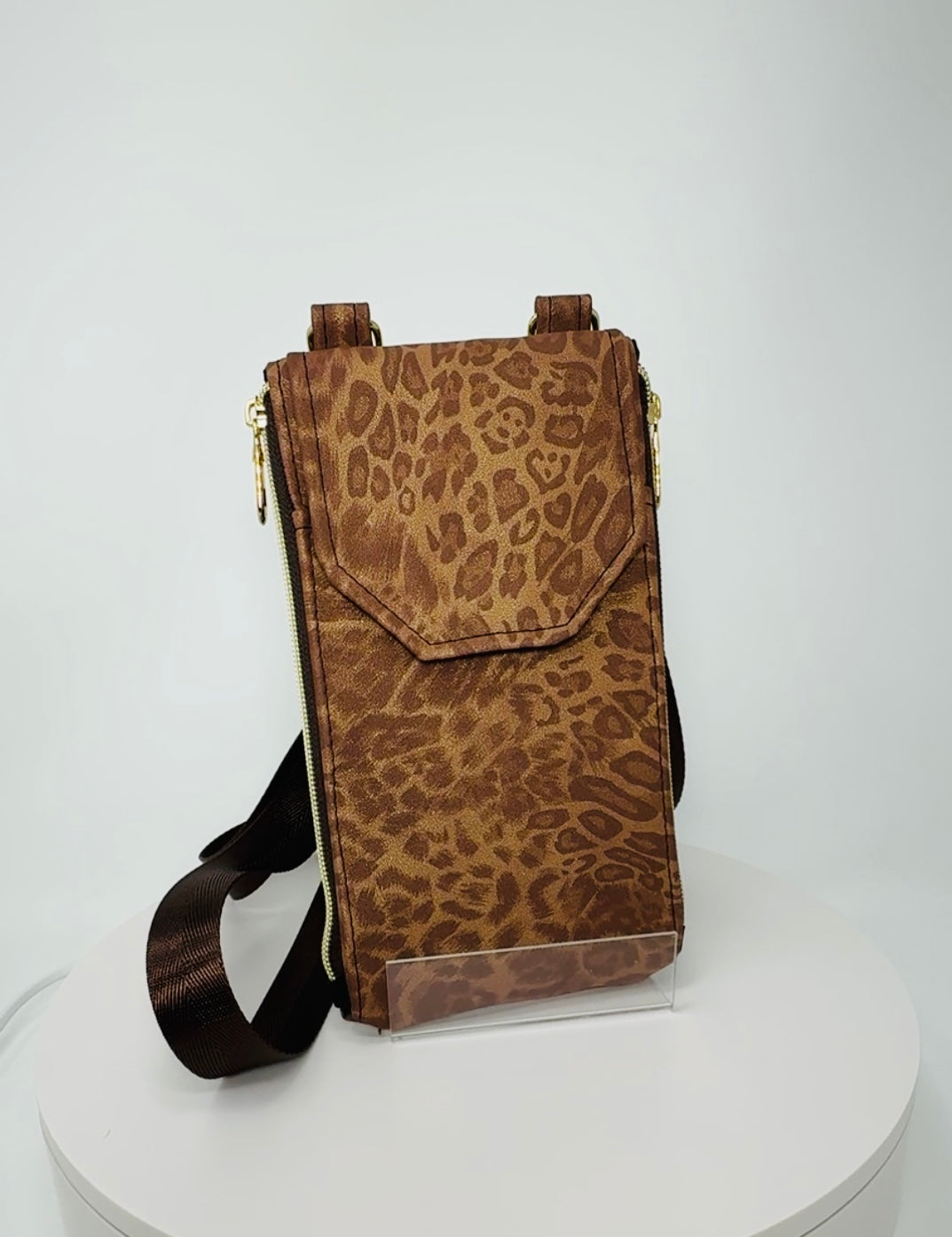 Zip N Go Crossbody