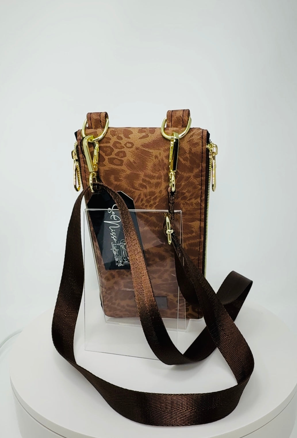 Zip N Go Crossbody