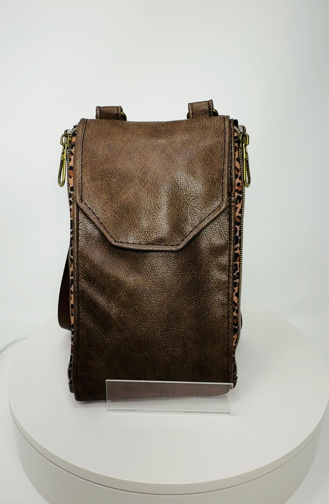 Zip N Go Crossbody