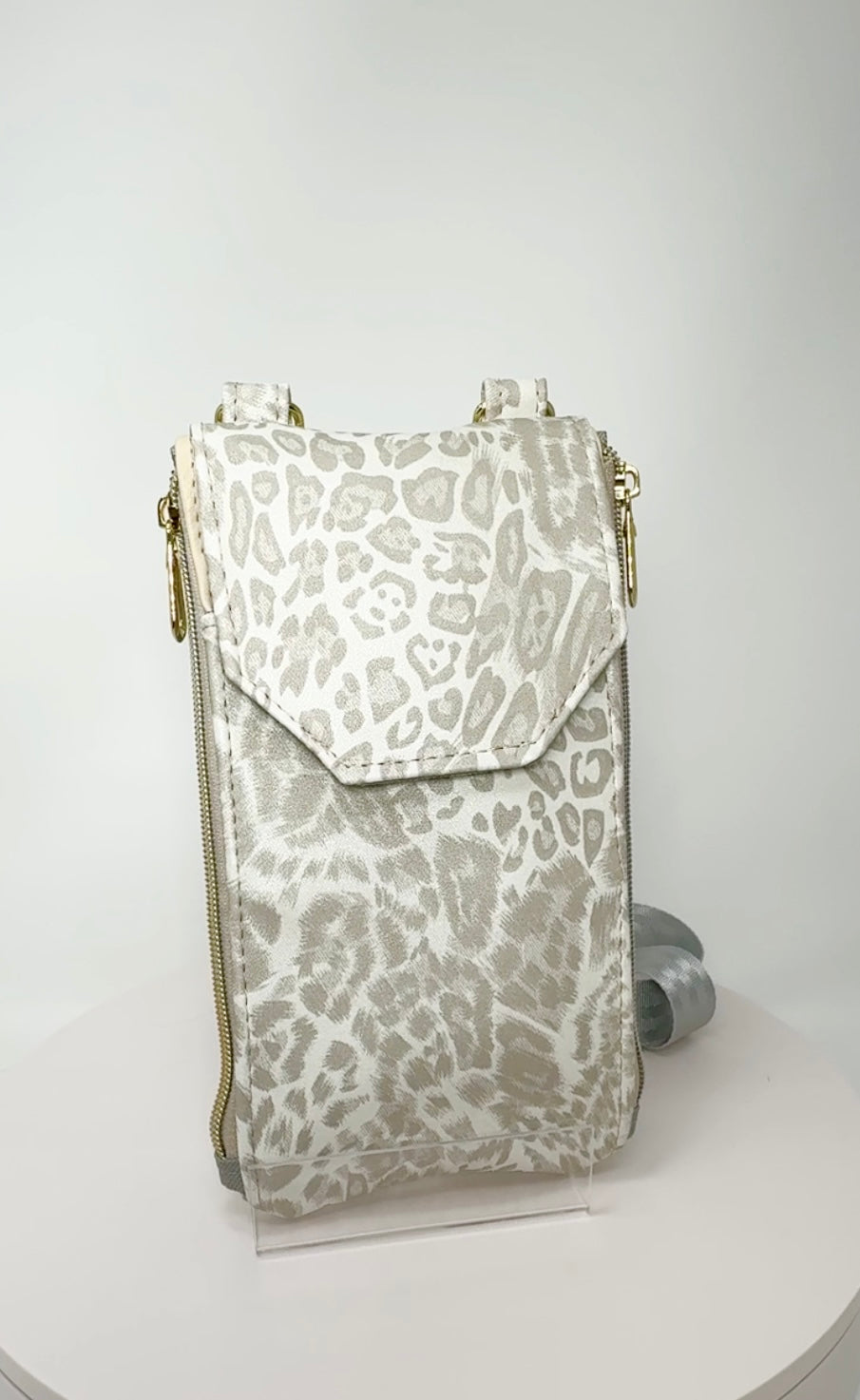 Zip N Go Crossbody