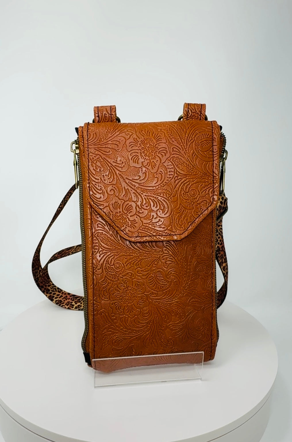 Zip N Go Crossbody