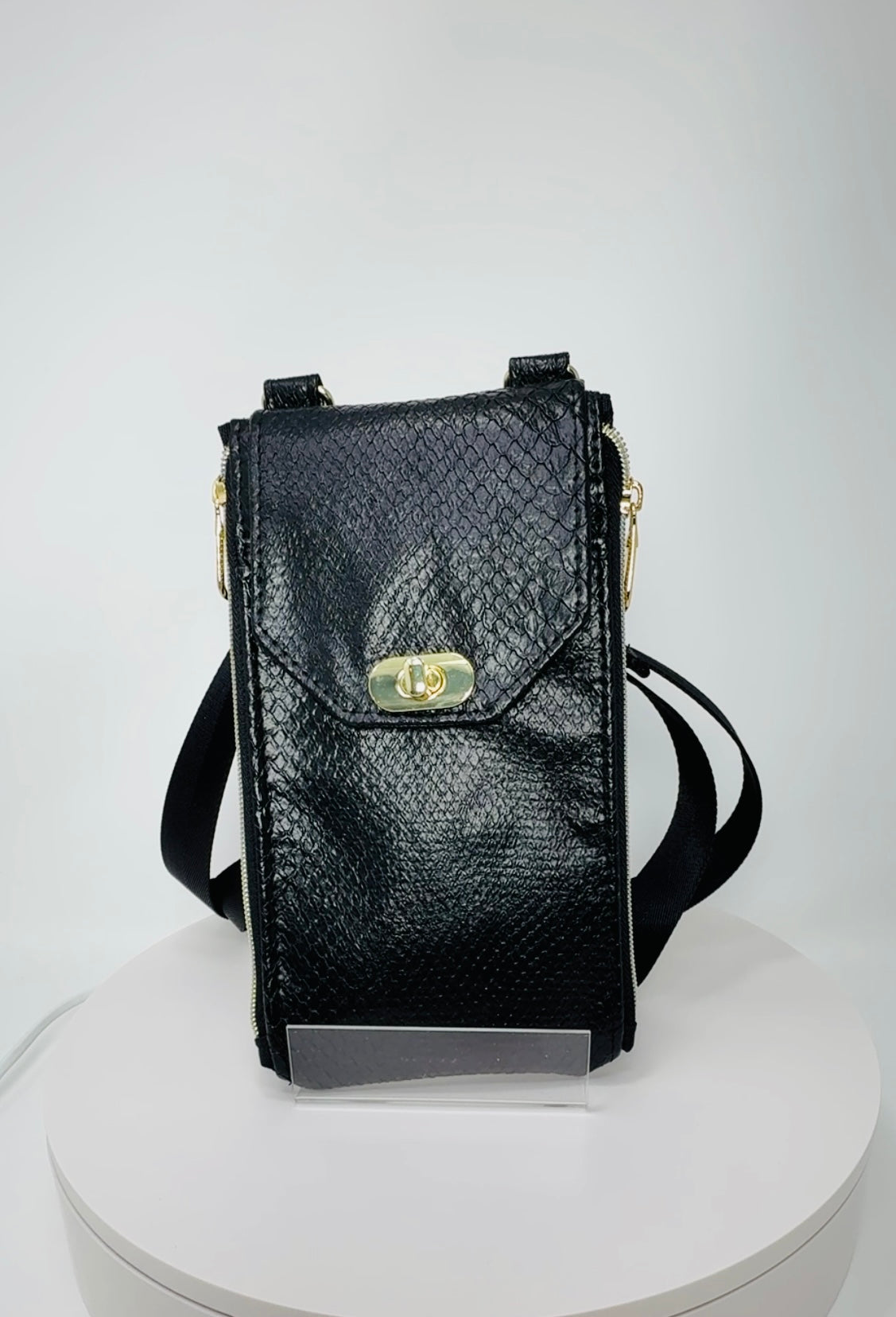 Zip N Go Crossbody