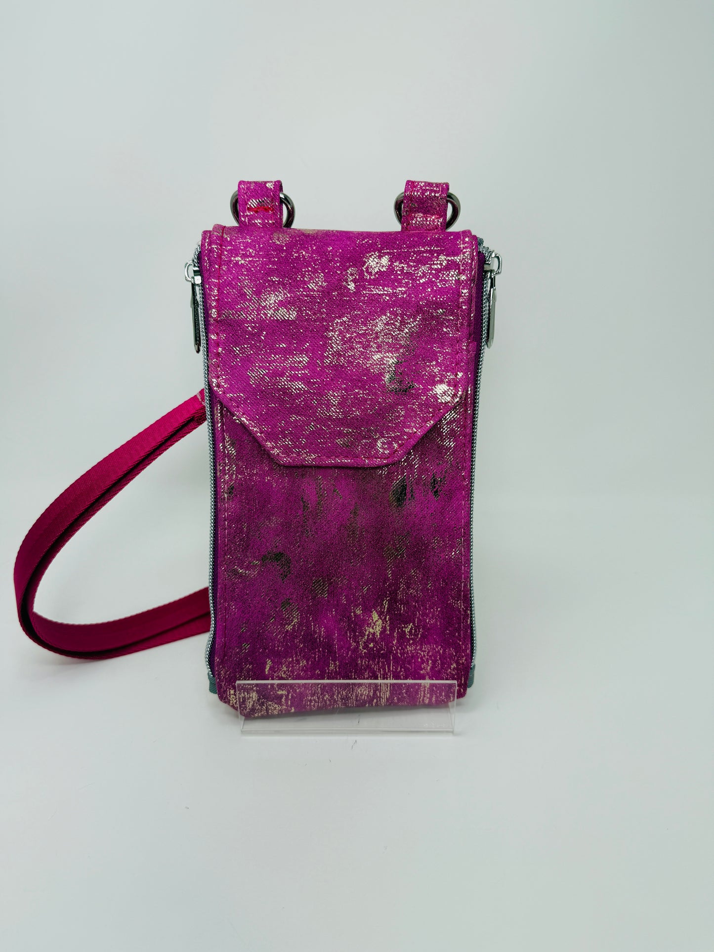 Zip N Go Crossbody