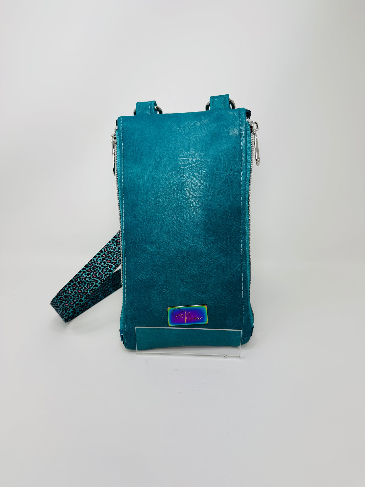 Zip N Go Crossbody