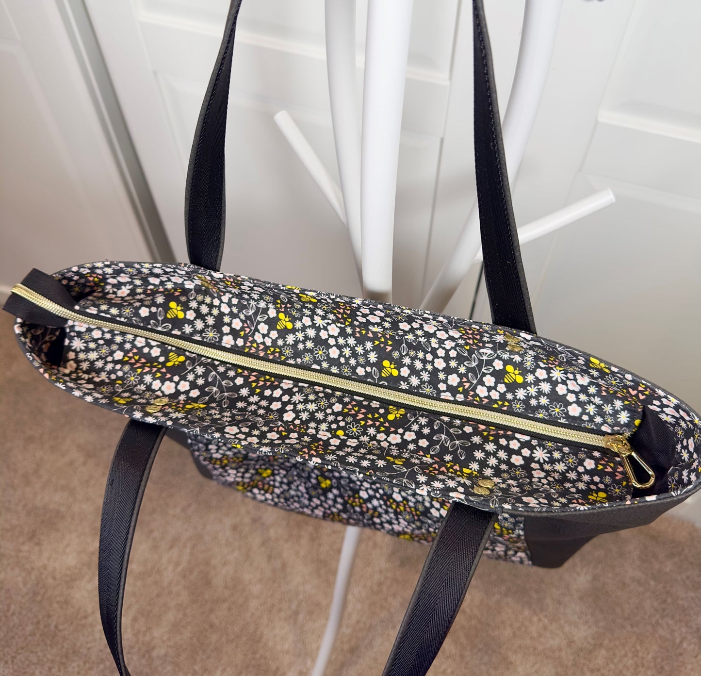 Everyday Tote - Floral Bees