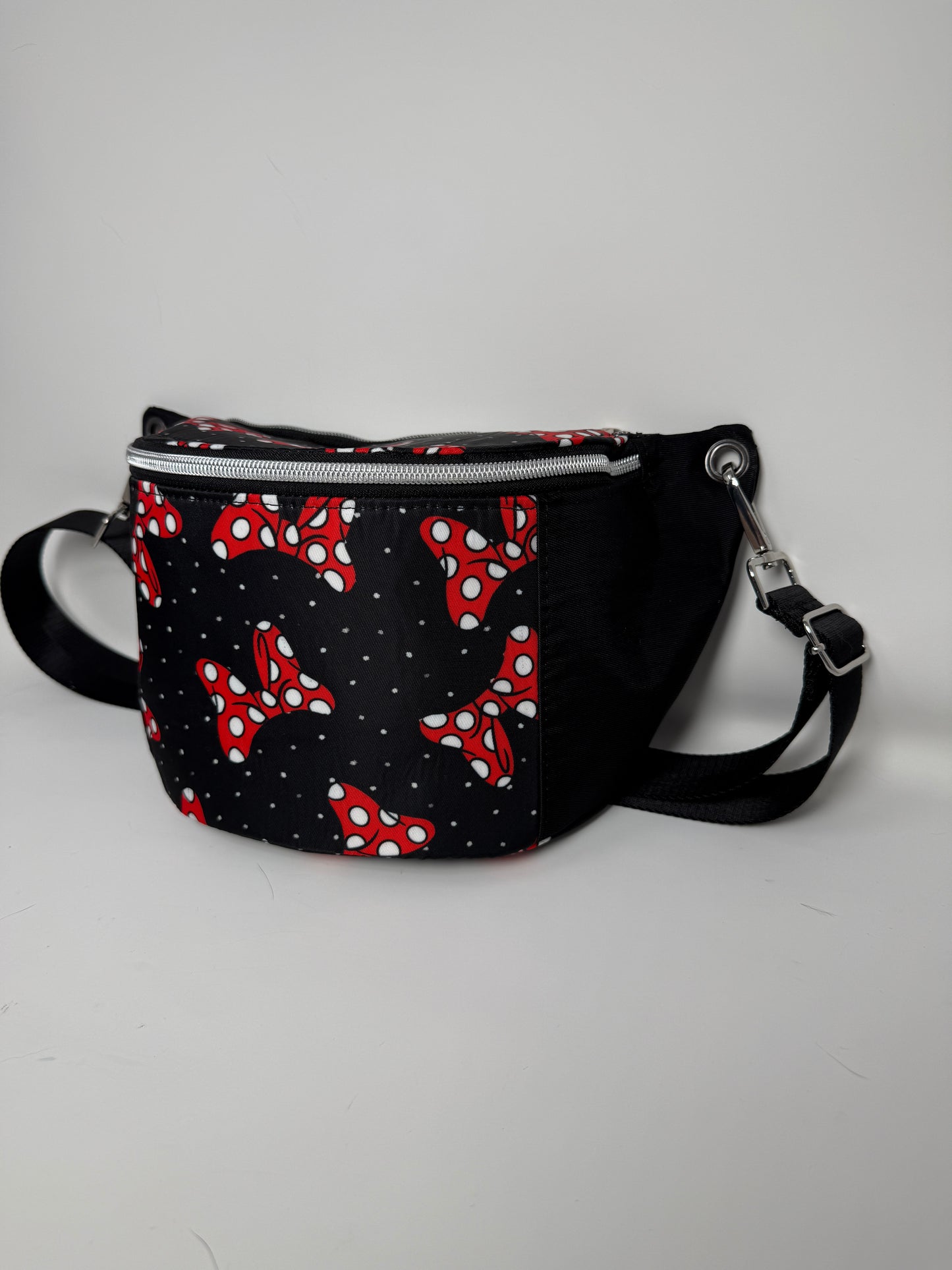 Be Hip Fannypack - Minnie Mouse Bows