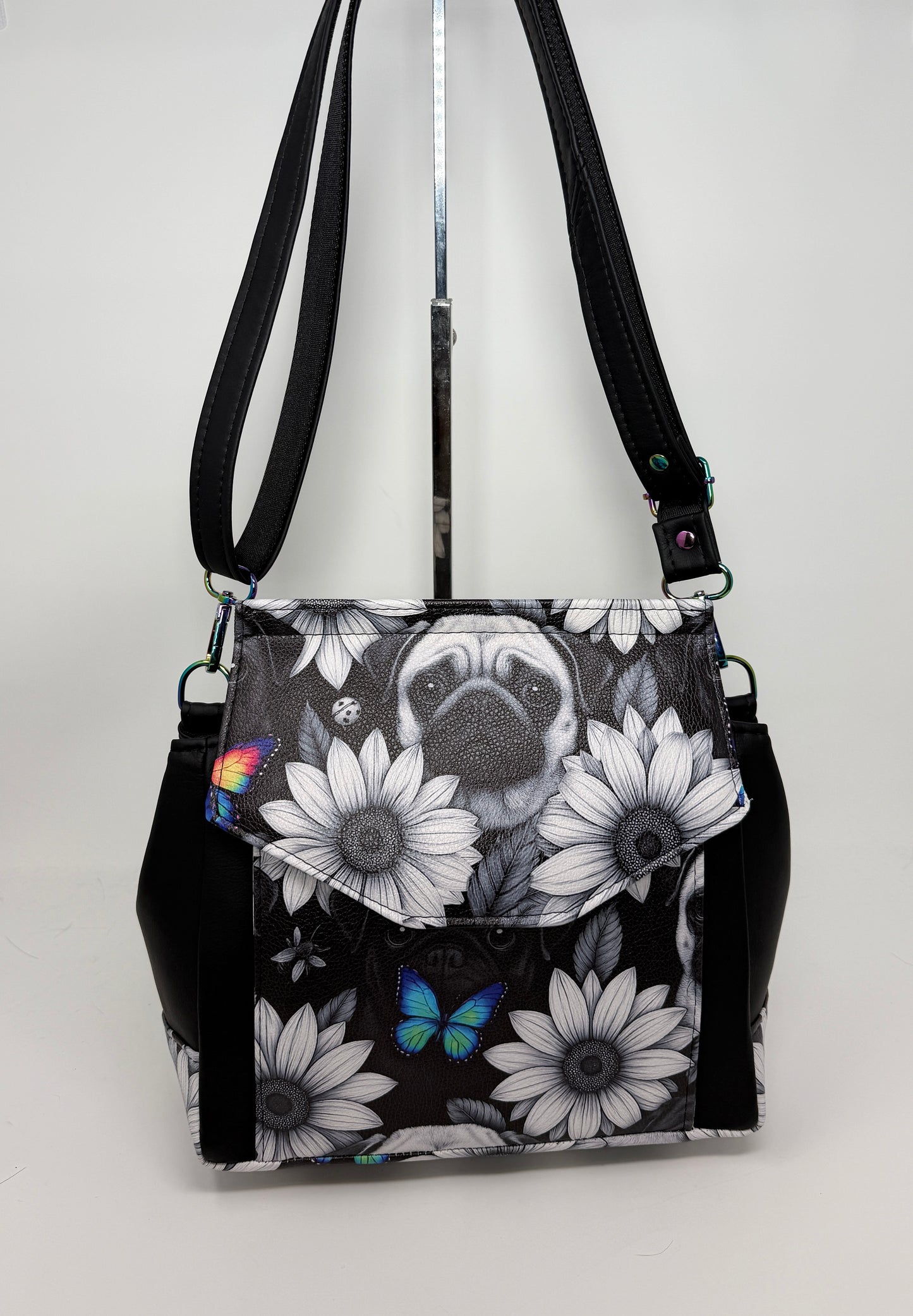 Brontide Convertible Bag - Pug