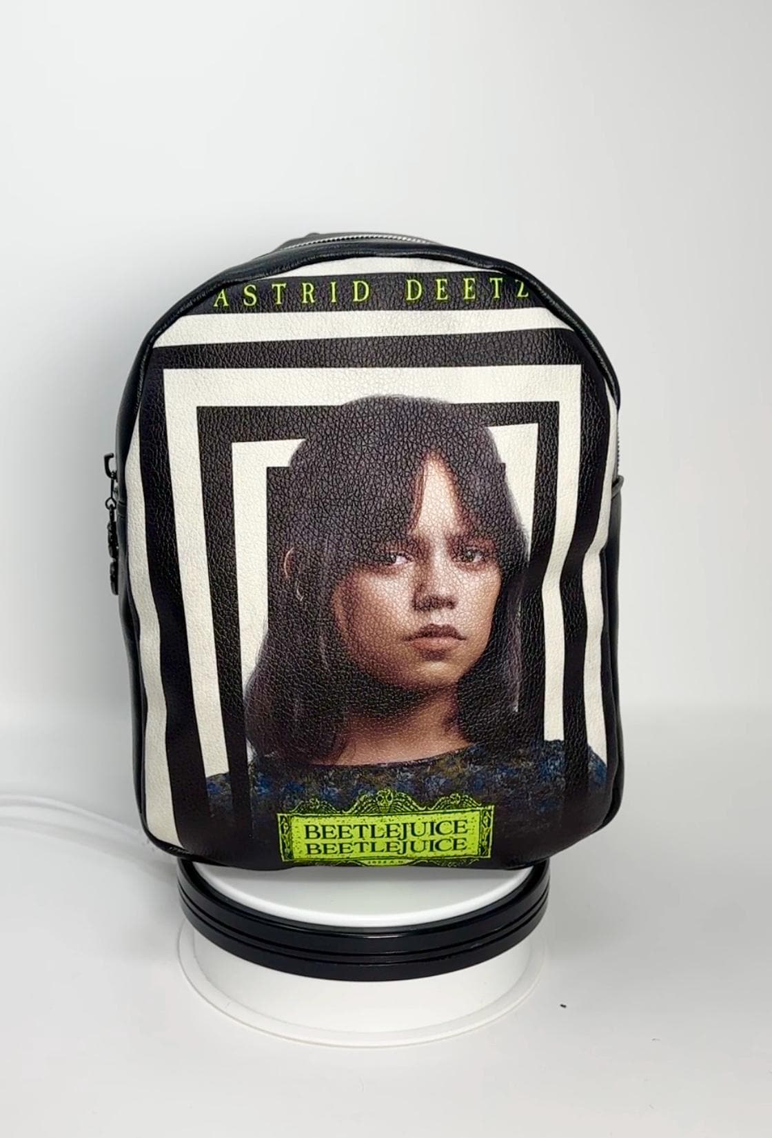 Mav Sling - Beetlejuice Astrid Deets